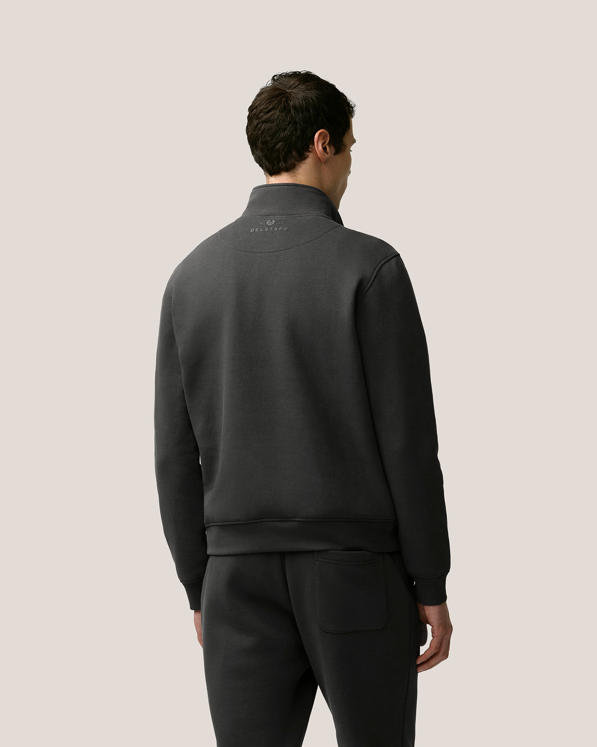ESSENTIAL QUARTER ZIP SWEATSHIRT - Washed Black