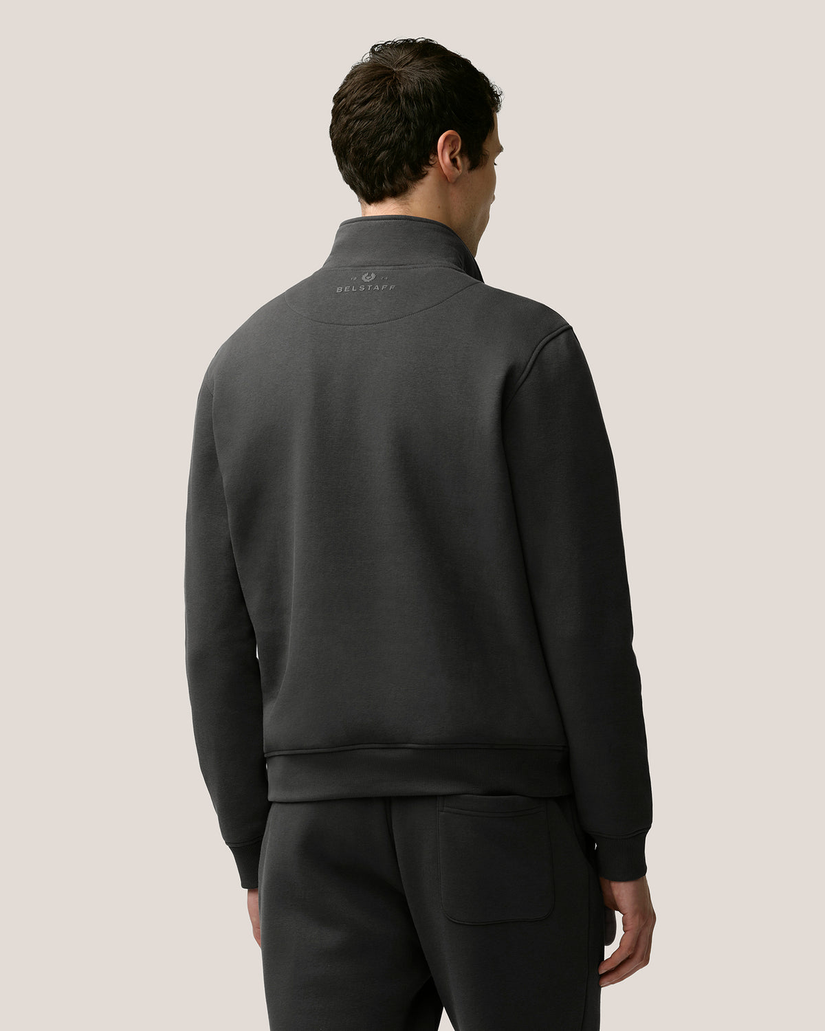 ESSENTIAL QUARTER ZIP SWEATSHIRT - Washed Black