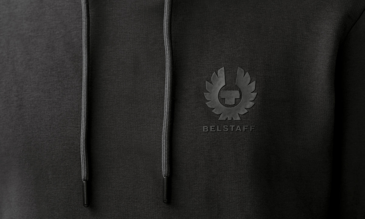 ESSENTIAL HOODIE - Washed Black
