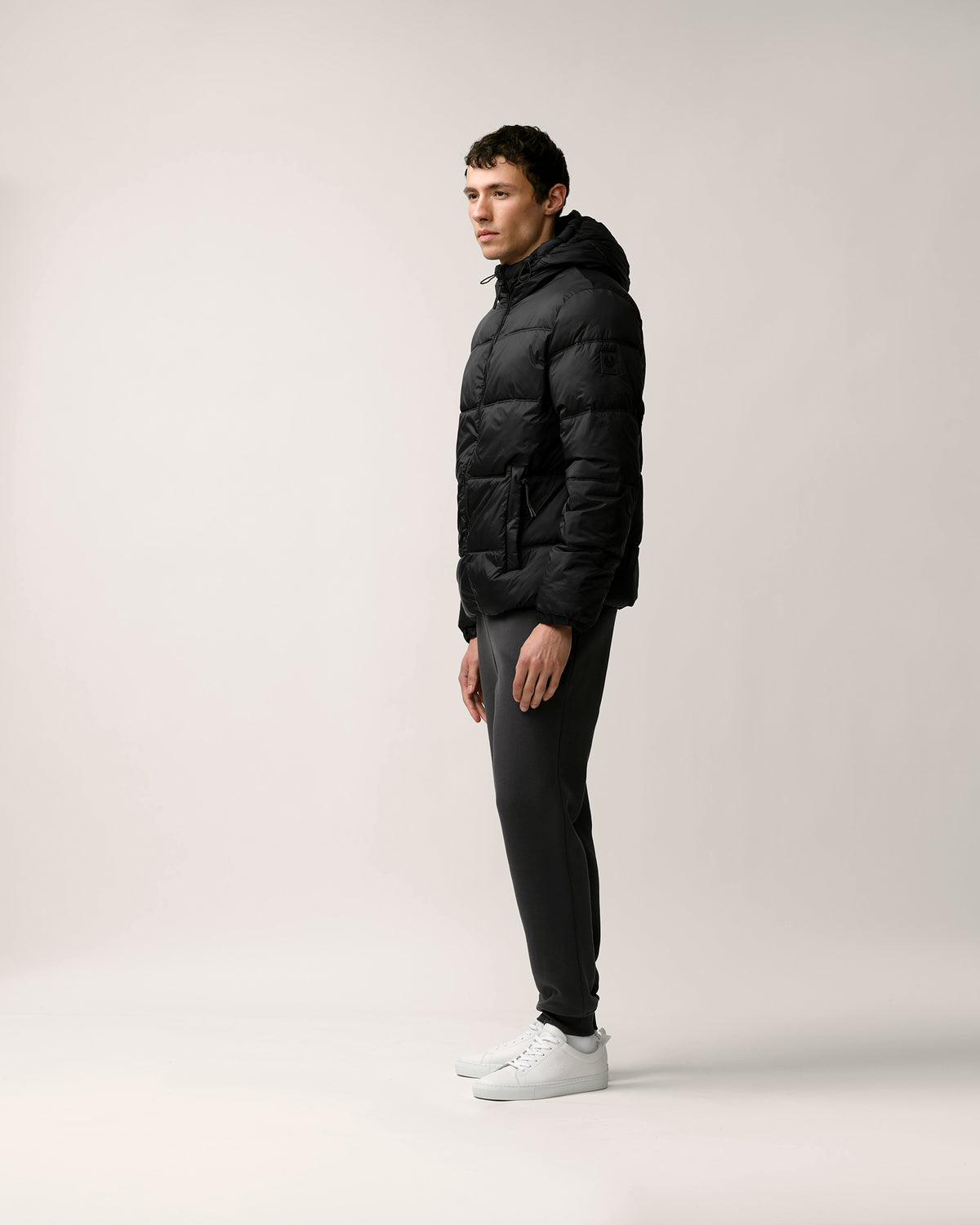 ESSENTIAL PUFFER JACKET - Washed Black