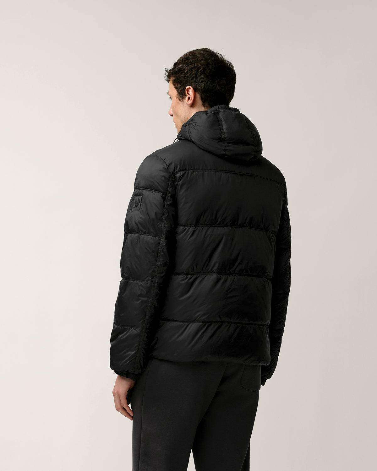 ESSENTIAL PUFFER JACKET - Washed Black
