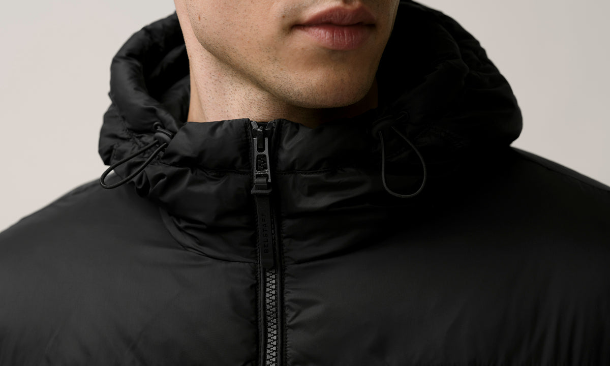 ESSENTIAL PUFFER JACKET - Washed Black
