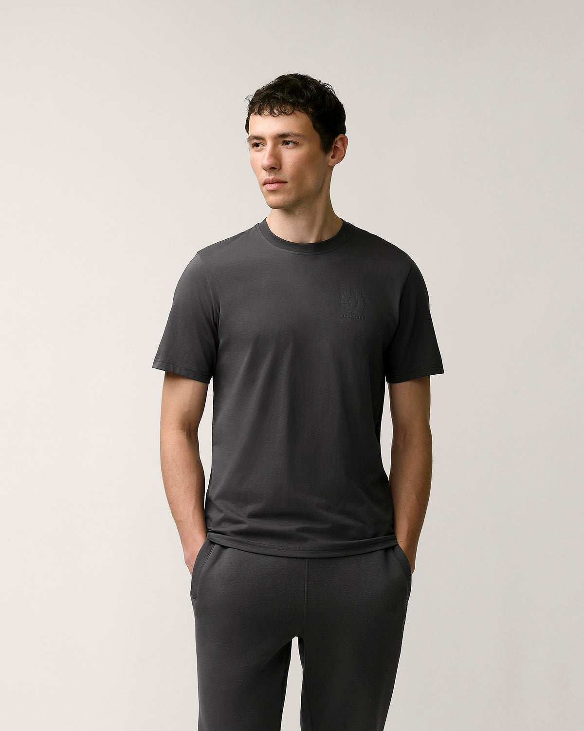 ESSENTIAL T-SHIRT BACK LOGO - Washed Black