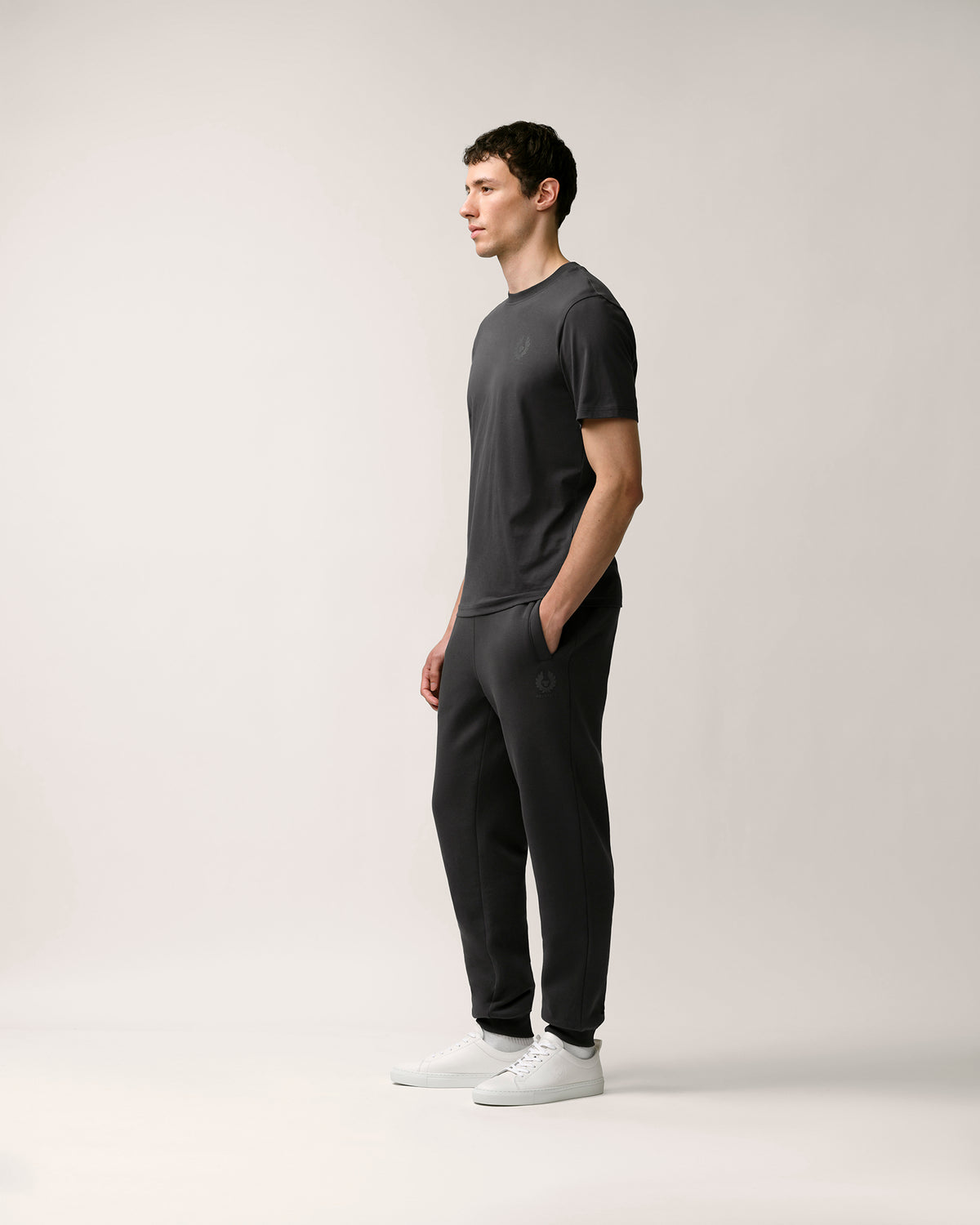 ESSENTIAL T-SHIRT BACK LOGO - Washed Black