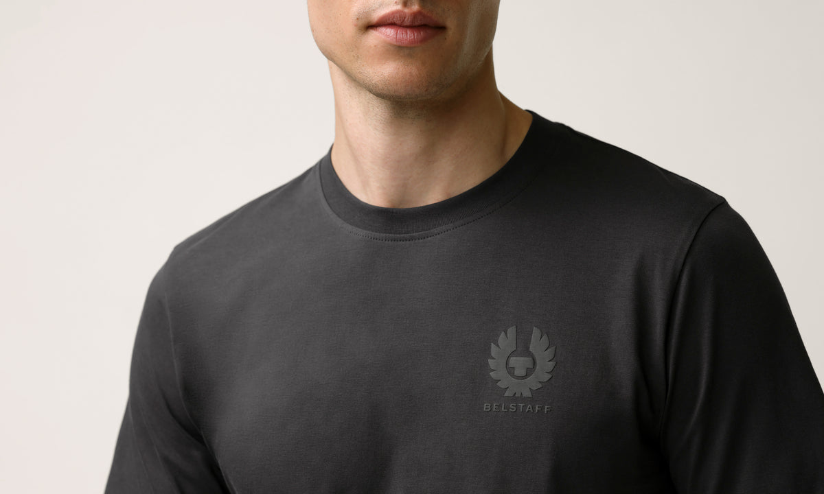 ESSENTIAL T-SHIRT BACK LOGO - Washed Black