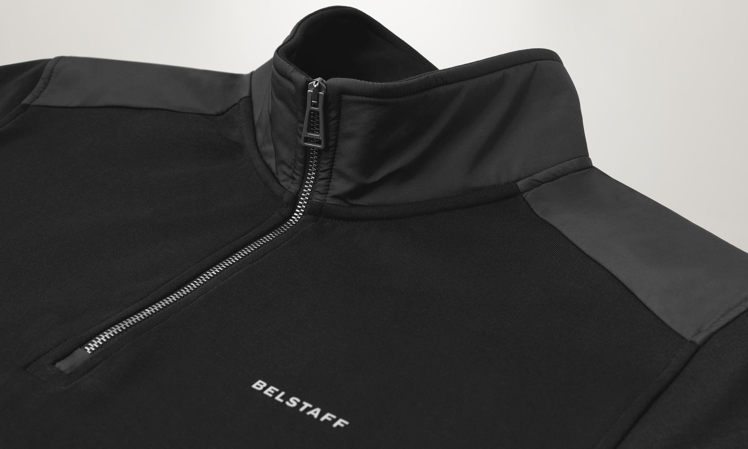 ALLOY SWEATSHIRT MIT VIERTELREIẞVERSCHLUSS - Schwarz