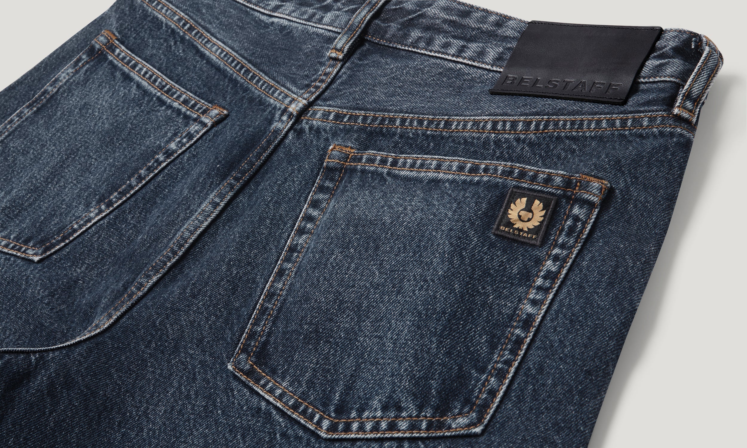 B48 JEAN - Washed Indigo