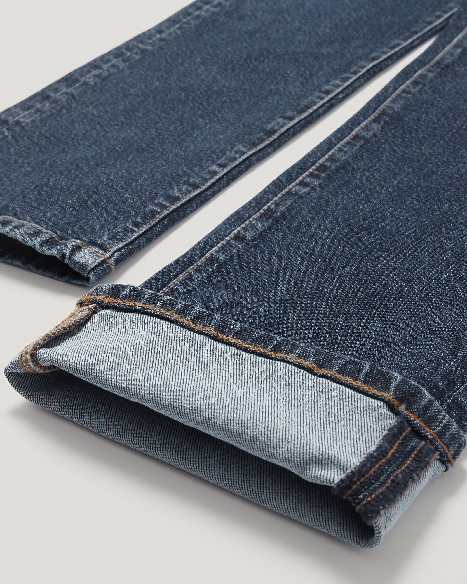 B69 JEAN - Washed Indigo
