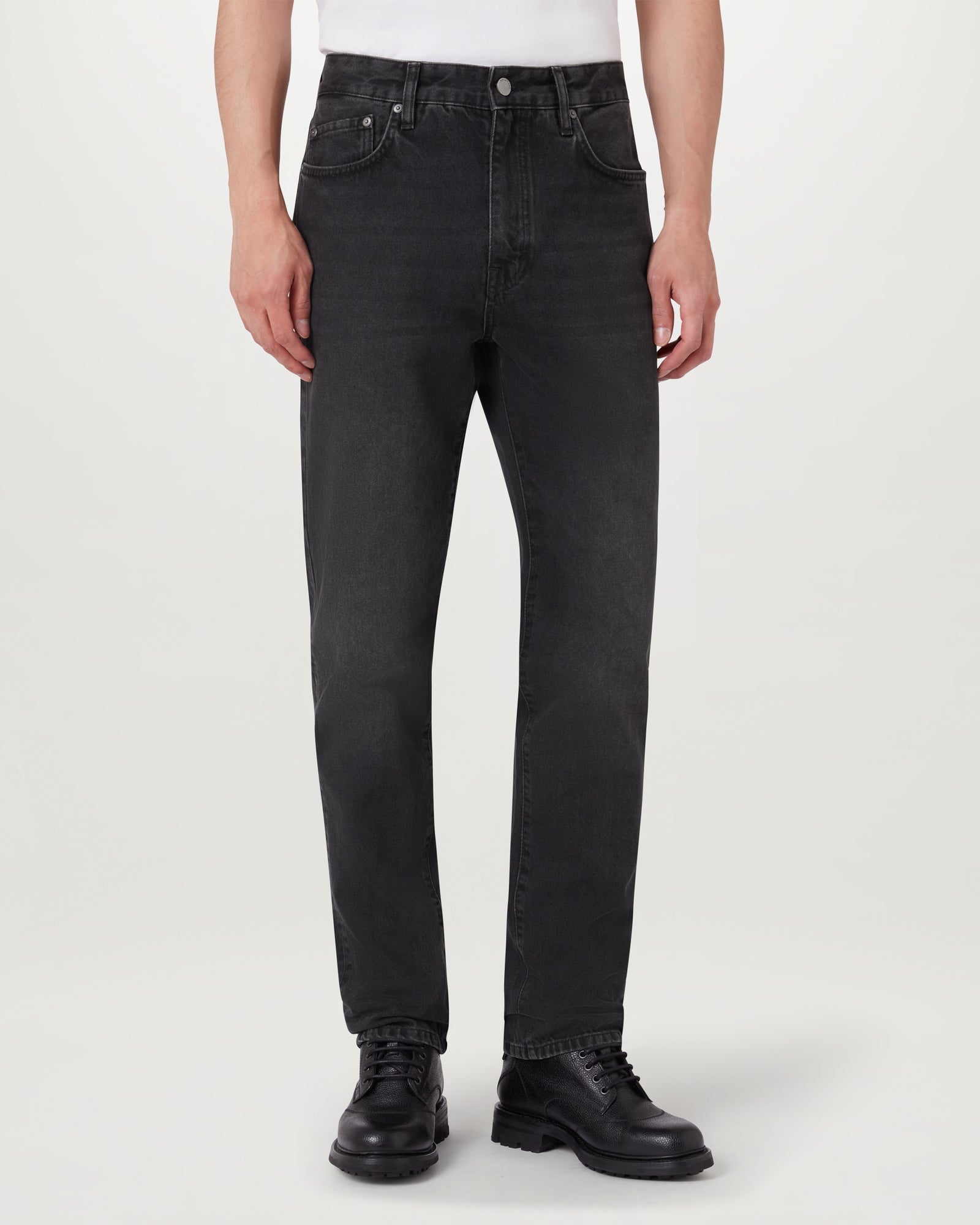 B69 JEAN - Washed Black