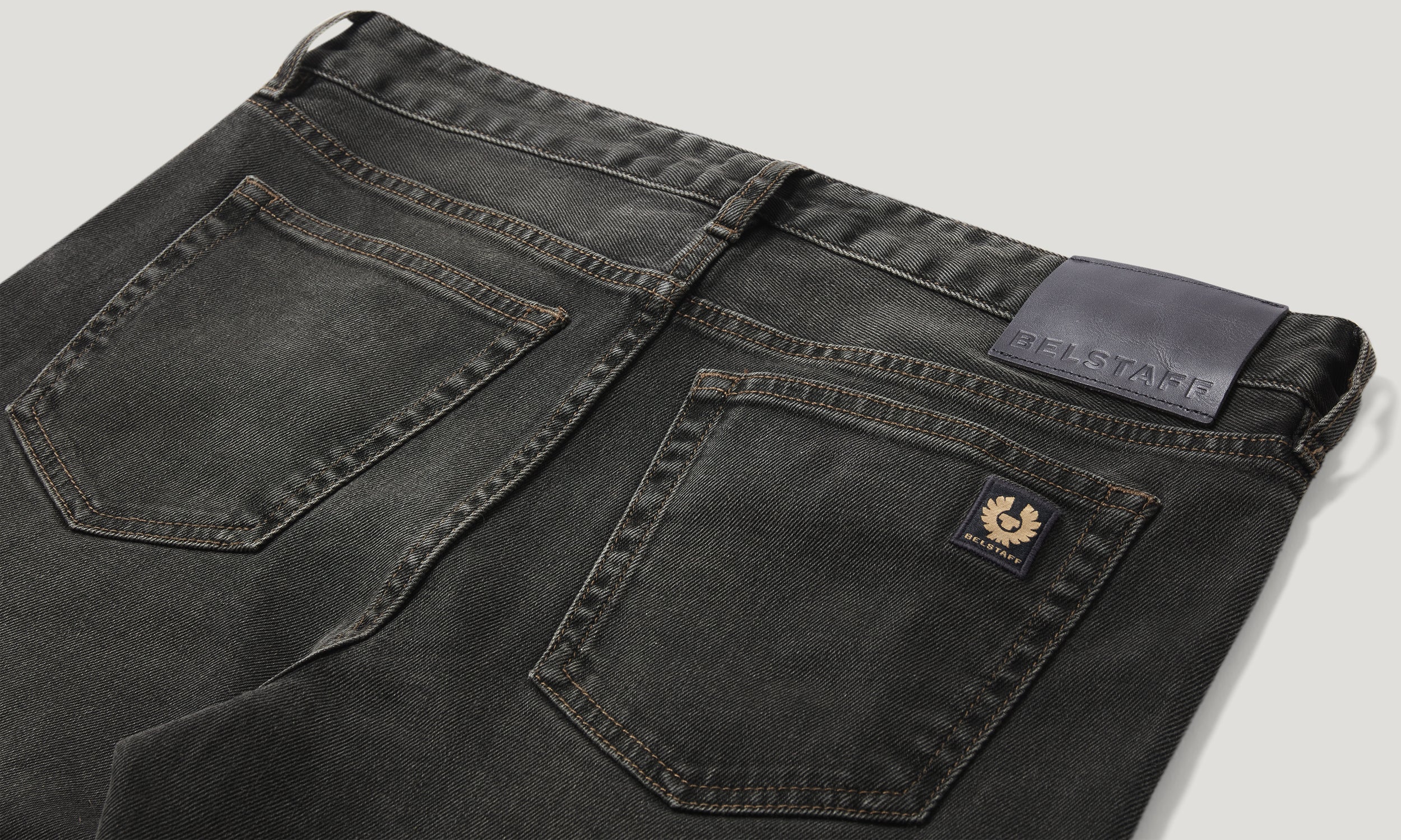 B81 JEAN - Washed Black