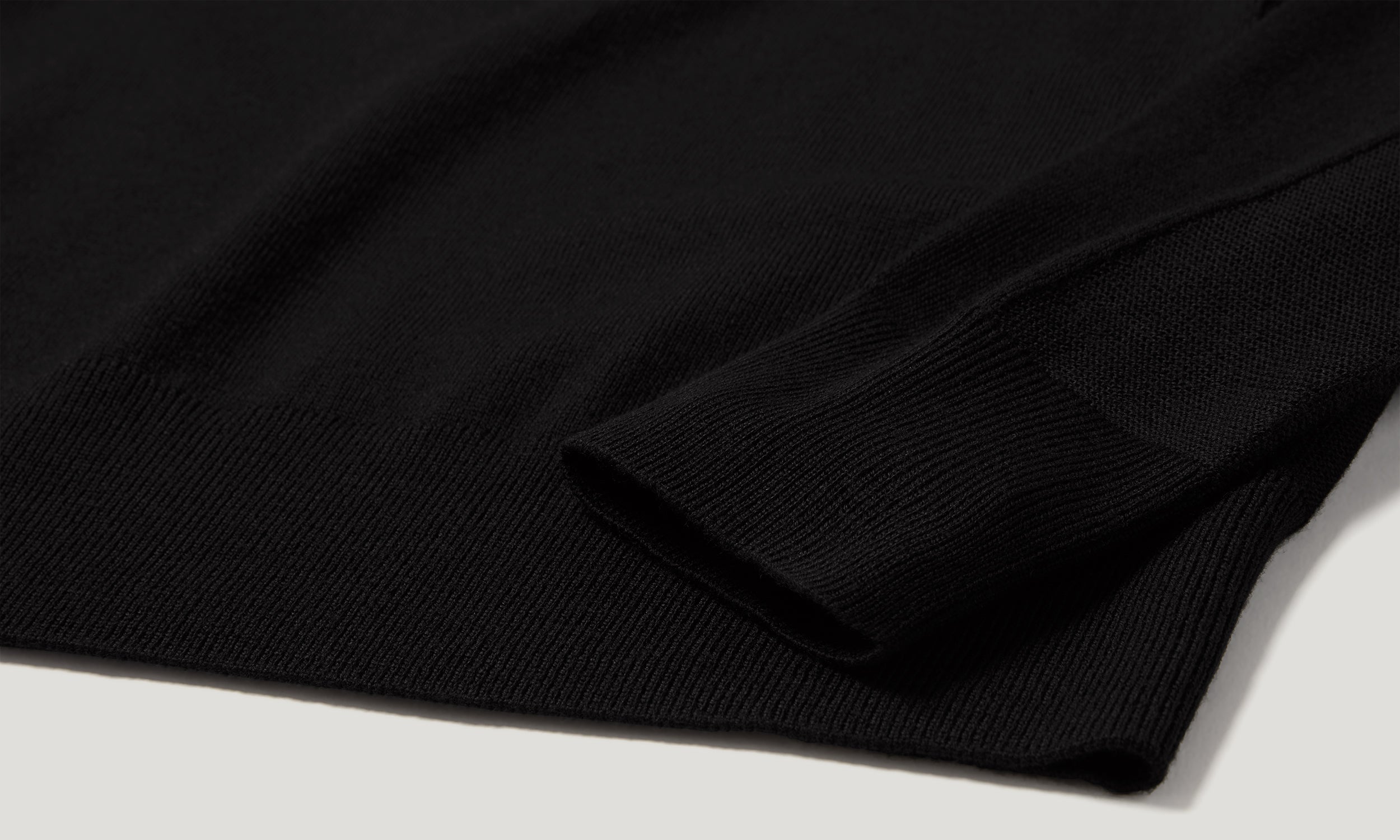 COLDEN MERINO QUARTER ZIP - Black