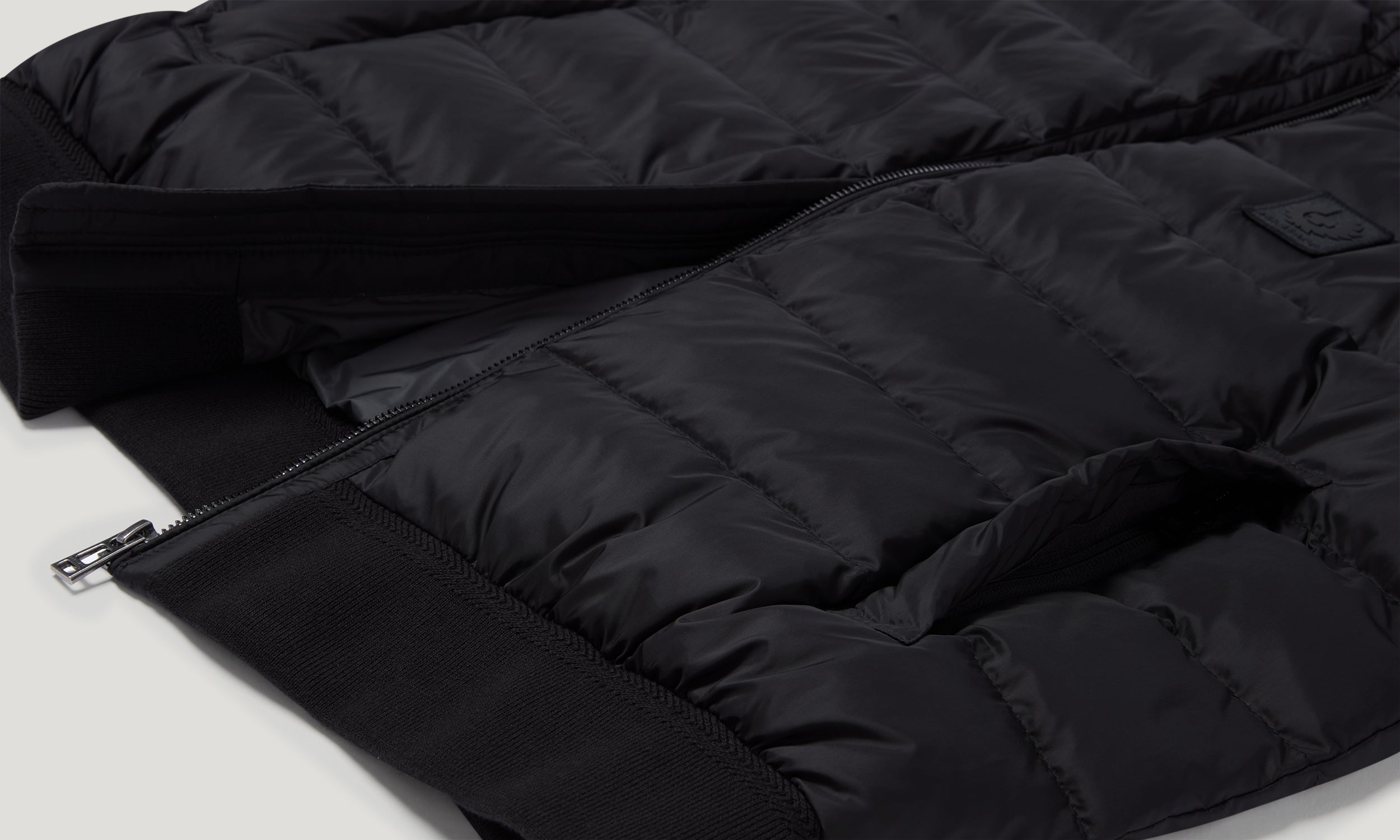 COMPOUND GILET - Black