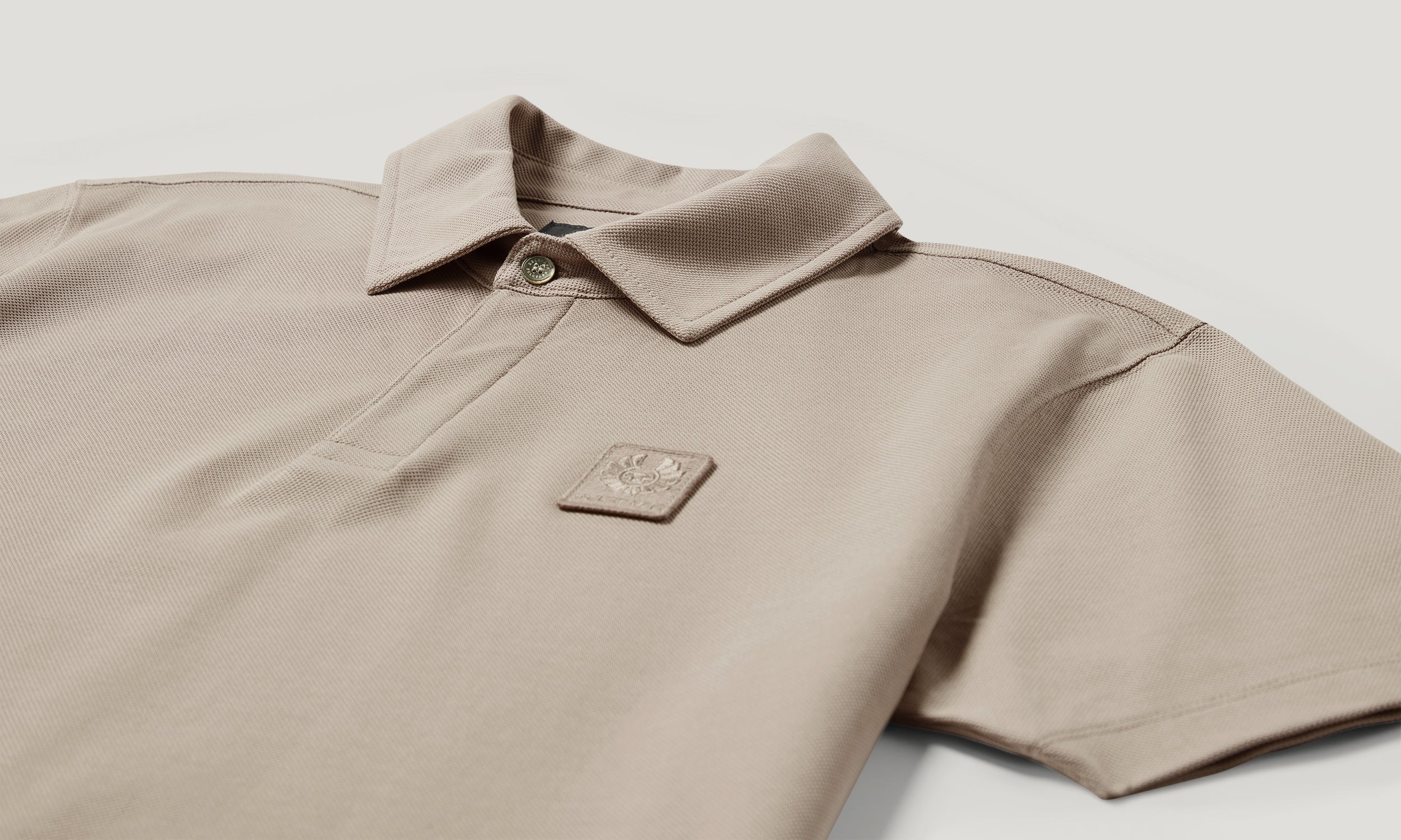 CURATOR POLO - Concrete