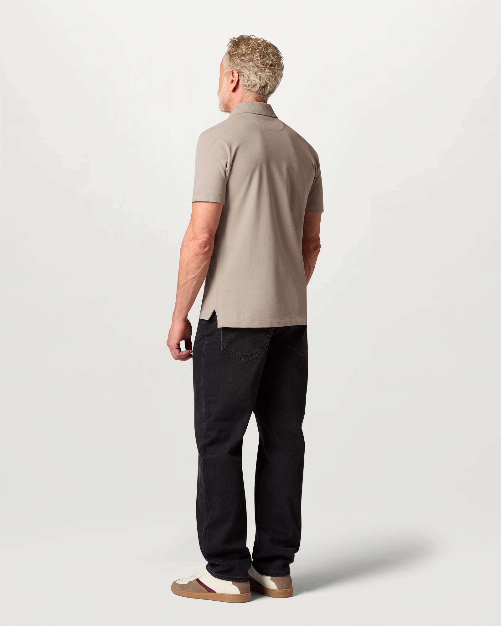 CURATOR POLO - Concrete