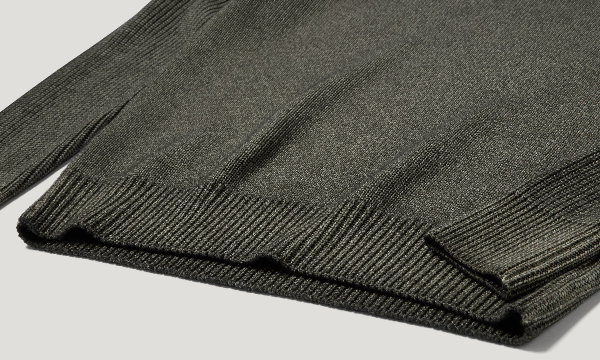GARMENT DYE ASPECT CREW NECK - Khaki Green