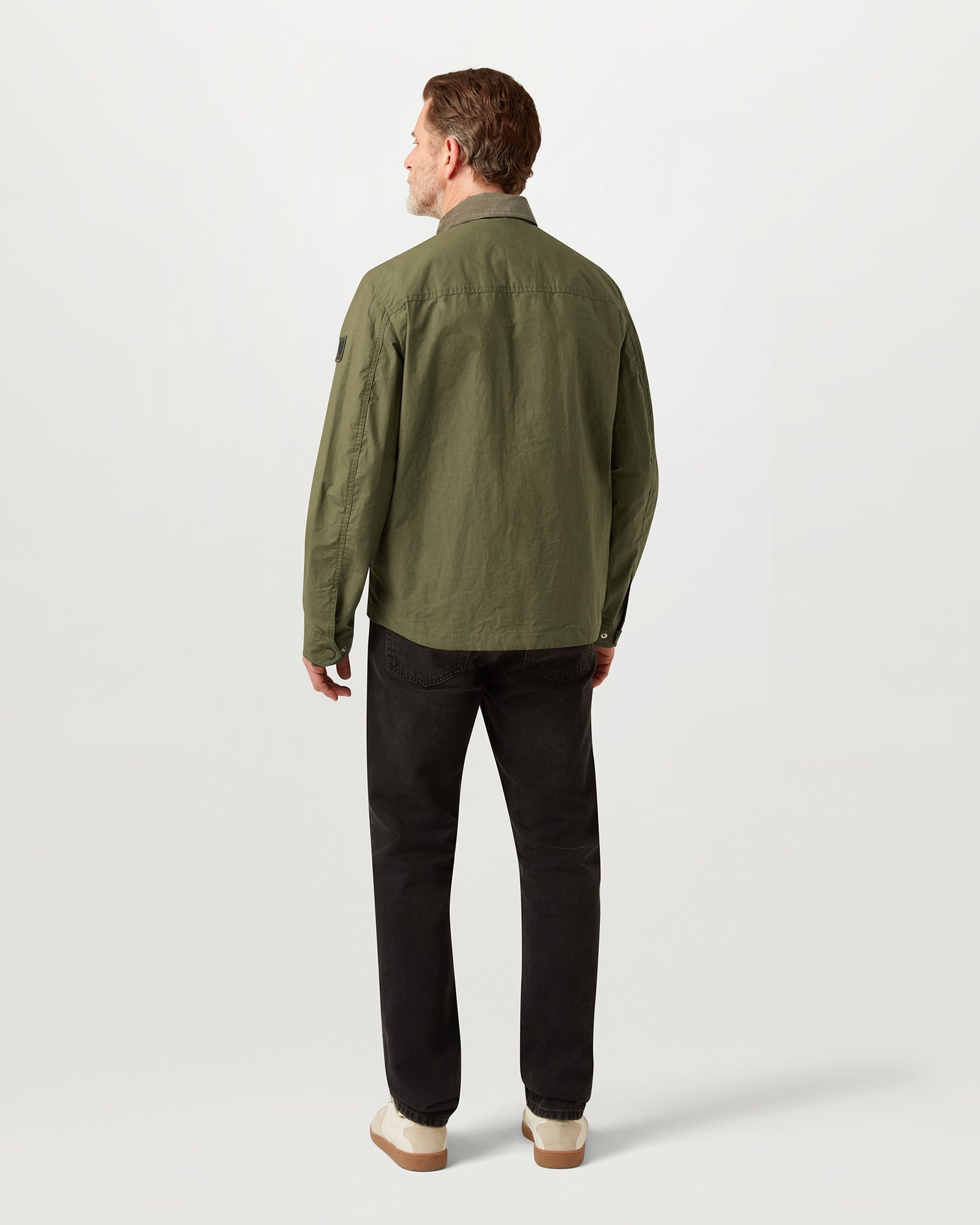 GROUND JACKET - True Olive