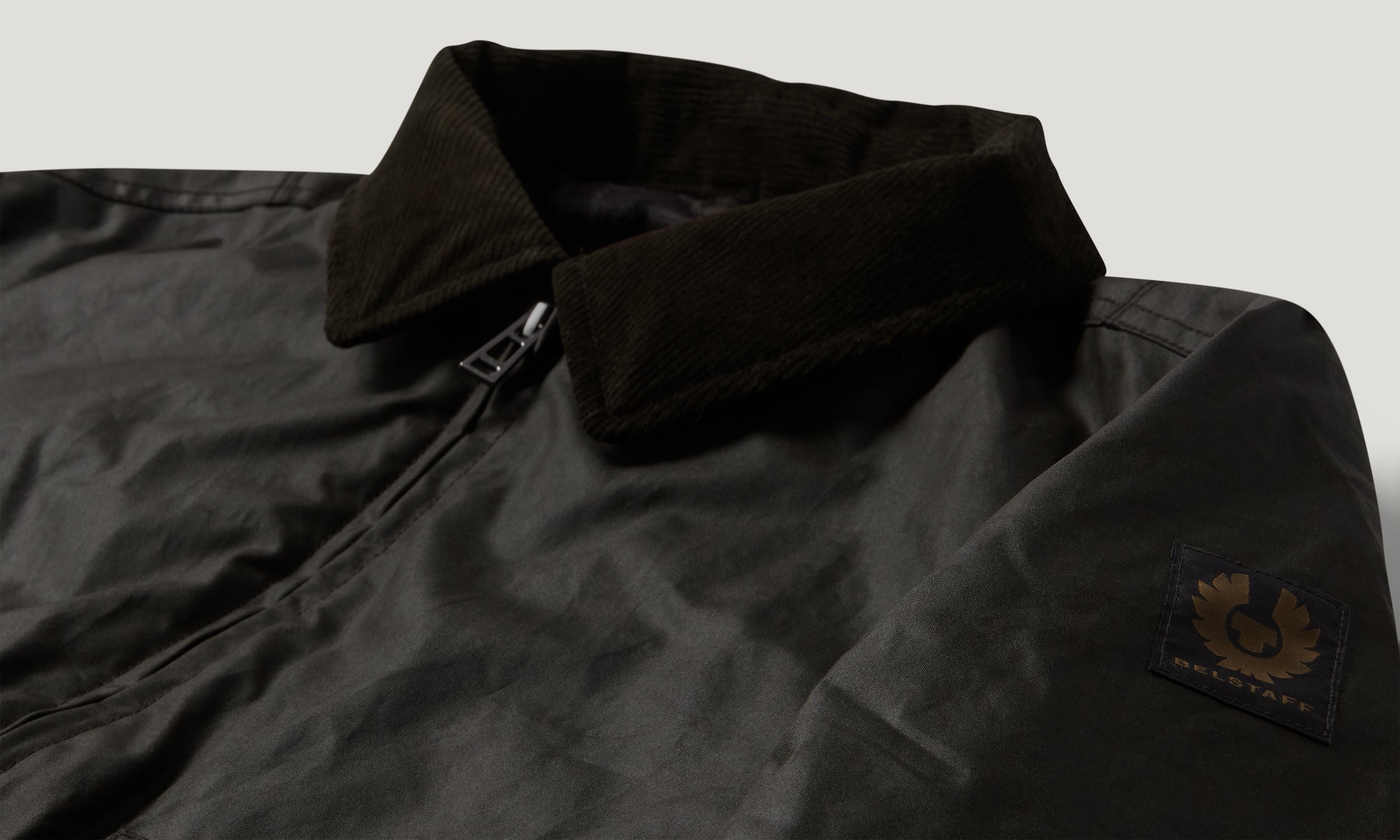 MOUNT JACKET - Faded Olive