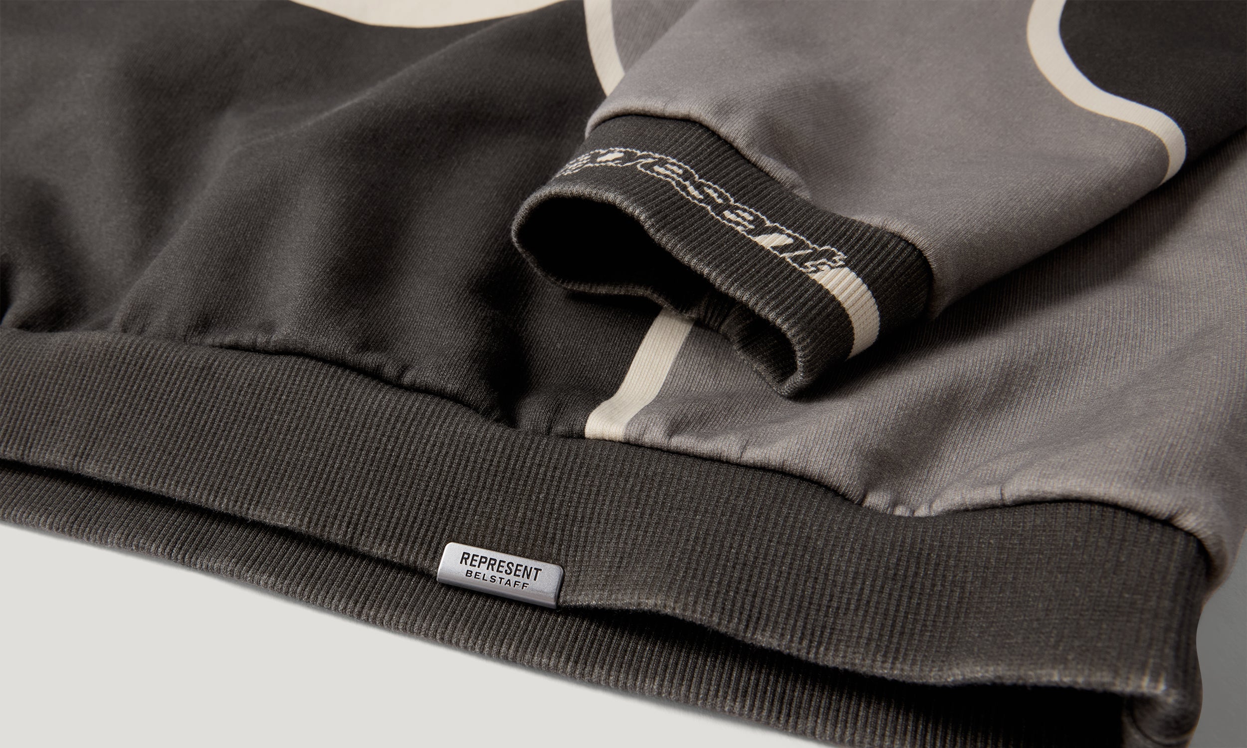 BELSTAFF X REPRESENT RACING T-SHIRT - Mudstone
