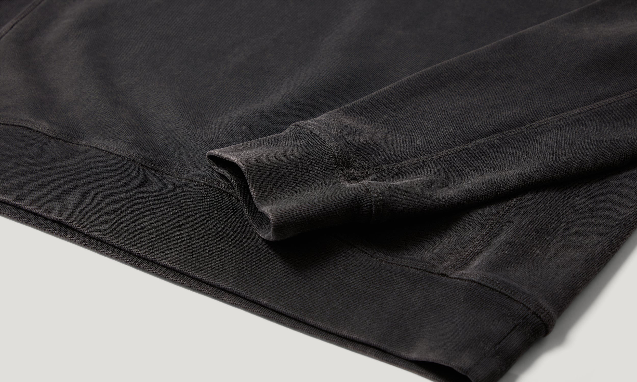 VALLEY GARMENT DYE SWEAT - Washed Black