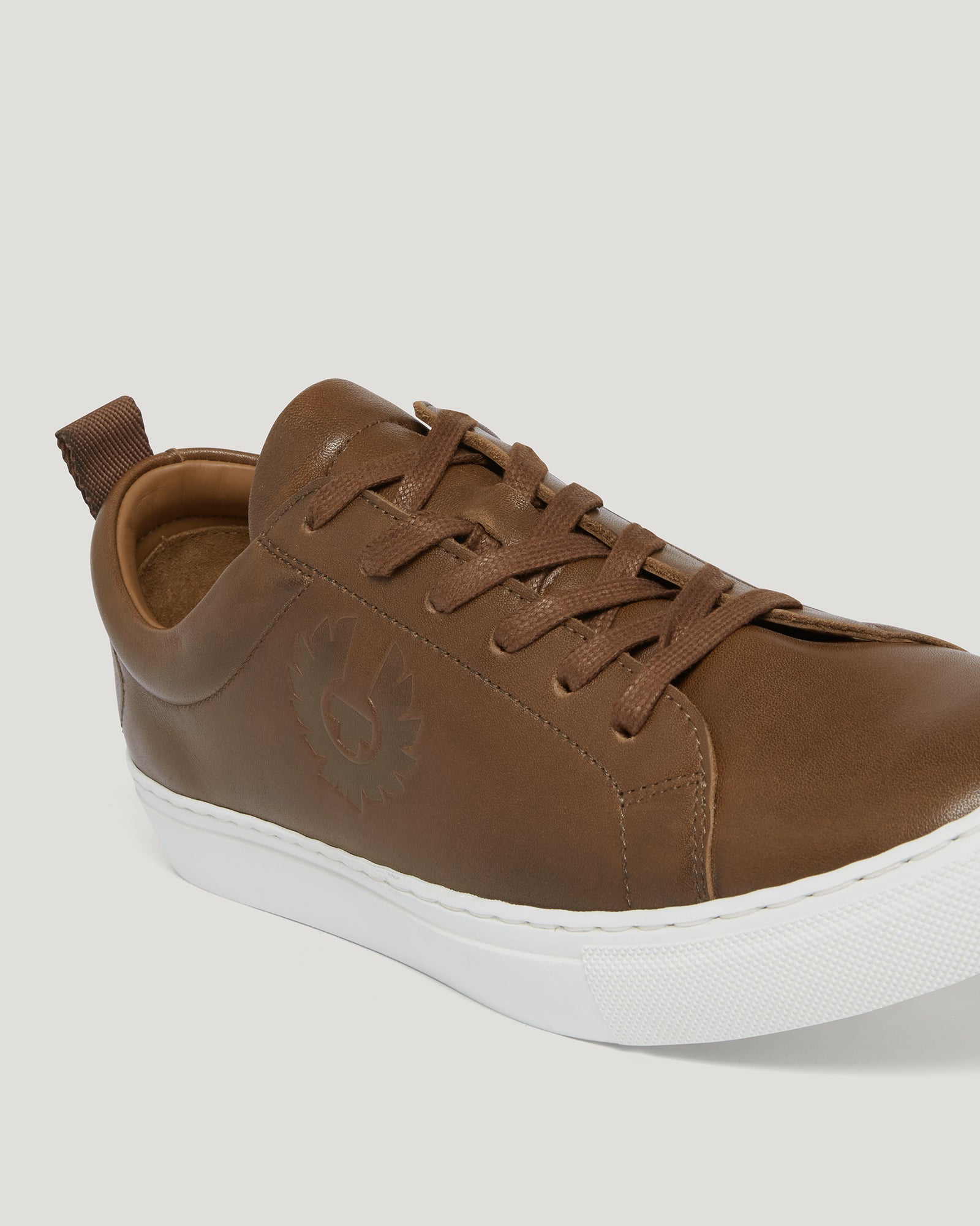 WALTON TRAINER - Cork