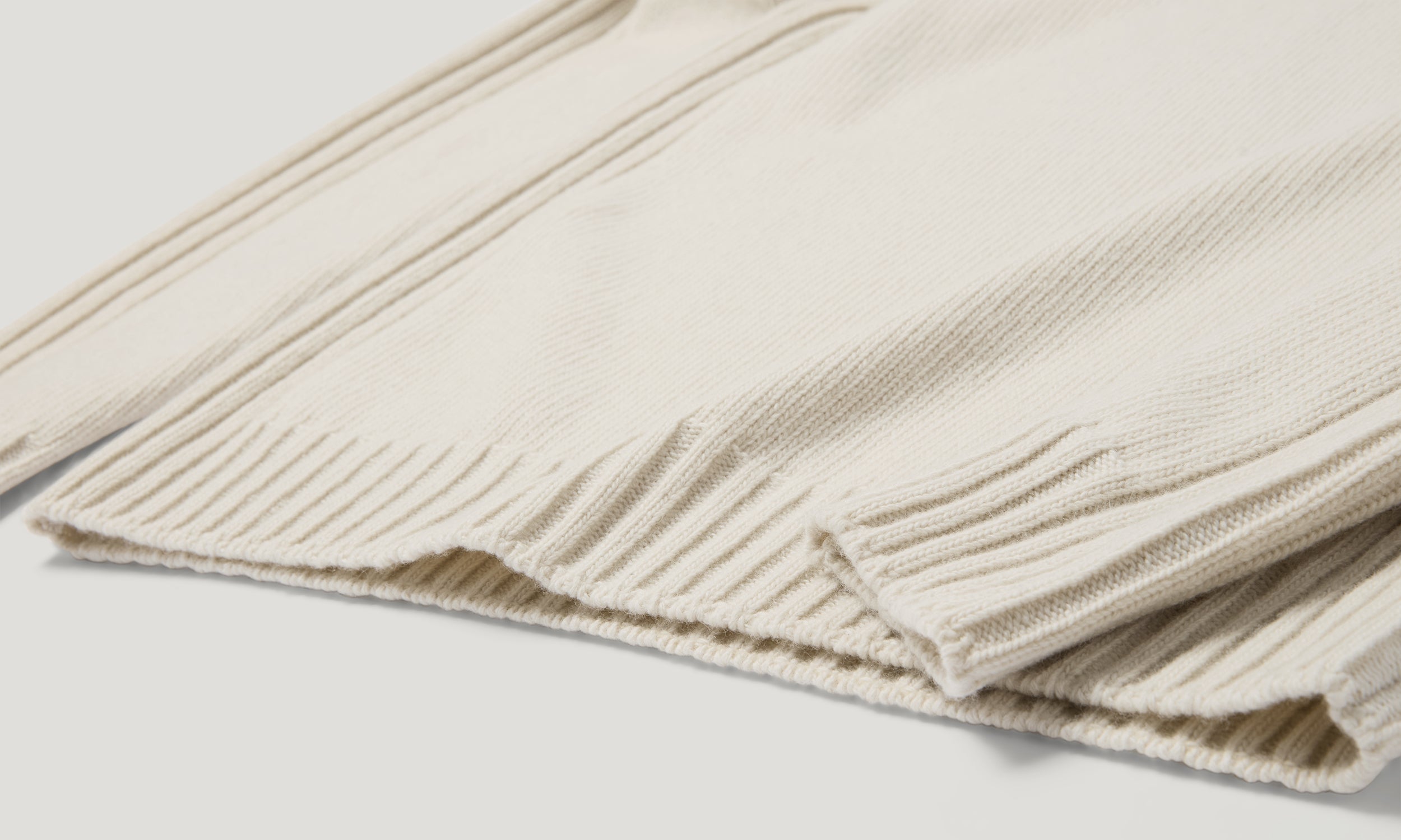 WATCH ROLLNECK JUMPER - Pale Stone