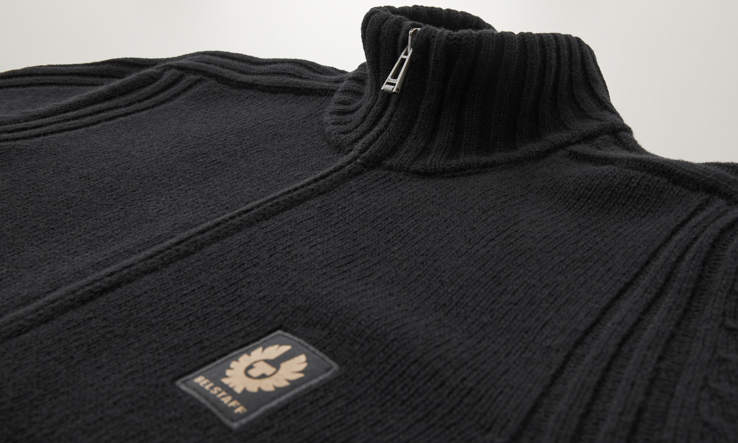 WATCH ZIP CARDIGAN - Black